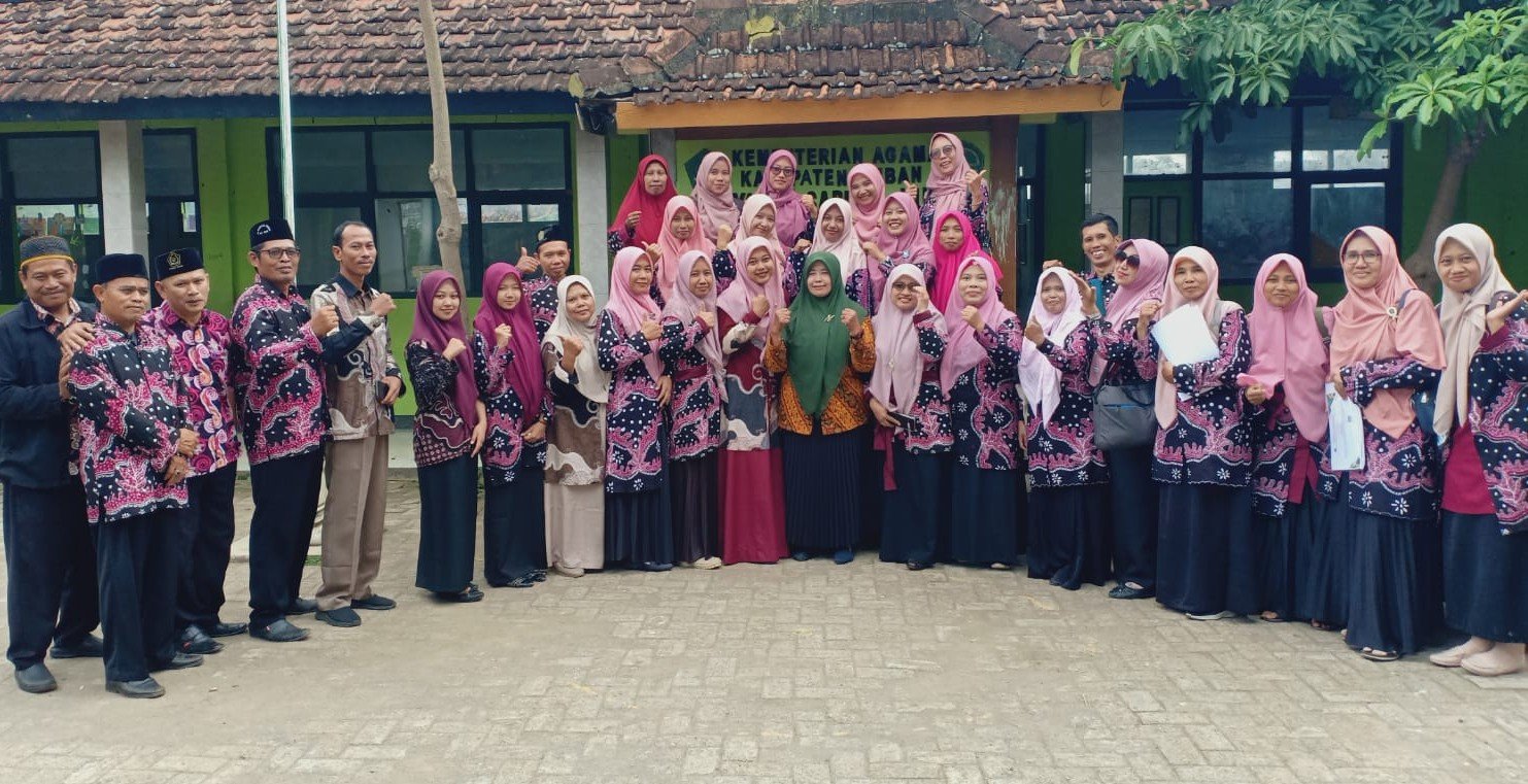 KKGMI Rengel-Grabagan Lanjutkan Review dan Pengumpulan Soal SAS Semester 1